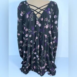 Torrid Size 5 Black Pink PurpleFloral Flower Print Criss Cross Blouse Top Shirt
